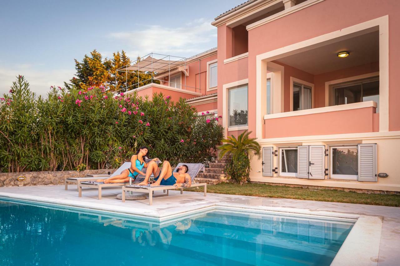Villa Omnia - Kommeno Bay Дассия Экстерьер фото