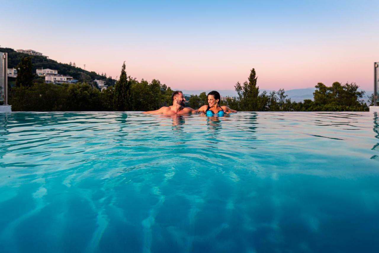 Villa Omnia - Kommeno Bay Дассия Экстерьер фото